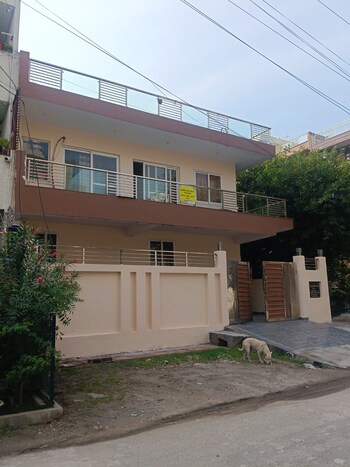 3.5 BHK Villa for Sale in Sector 61, Noida