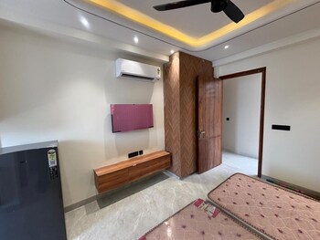 1 RK Builder Floor for Rent in Sector 14, Gurgaon