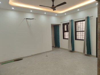 Unitech South City II