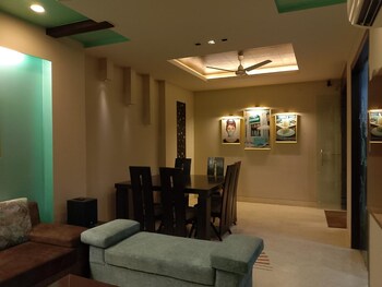 3 BHK Builder Floor for Sale in East Of Kailash, Delhi