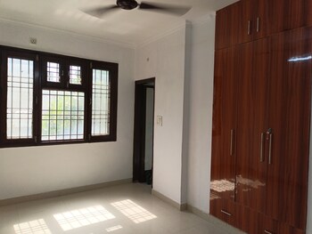 2 BHK Builder Floor for Sale in Sector 19 Dwarka, Delhi