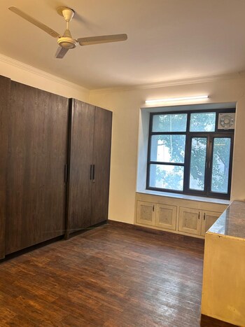 2 BHK Builder Floor for Sale in Dayanand Colony, Delhi