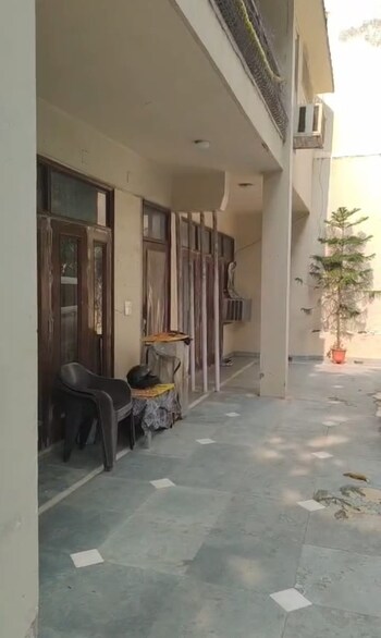 3 BHK House for Sale in Rajinder Nagar, Delhi