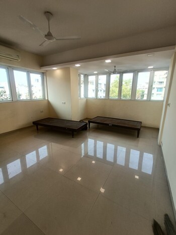 1.5 BHK Flat for Sale in Colaba, Mumbai