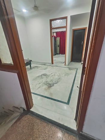 1 RK Builder Floor for Rent in Saket, Delhi