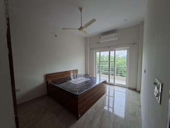 3 BHK Builder Floor for Rent in Palam Vihar, Gurgaon