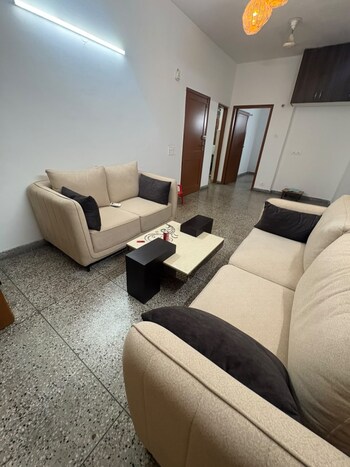 3 BHK Builder Floor for Rent in Palam Vihar, Gurgaon