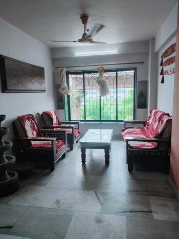 Powai Cosmopolitan CHS