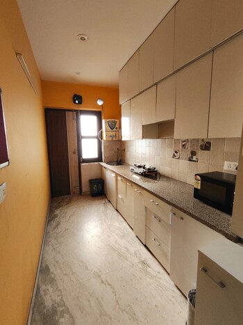 3 BHK Builder Floor for Rent in Sector 52, Gurgaon