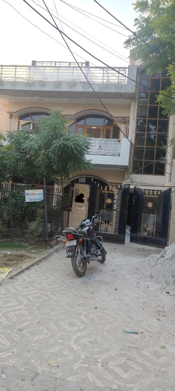 6 BHK House for Sale in Sector 8, Faridabad
