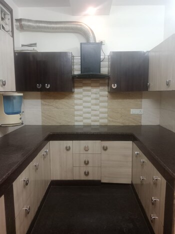 3 BHK Builder Floor for Rent in East Delhi, Delhi