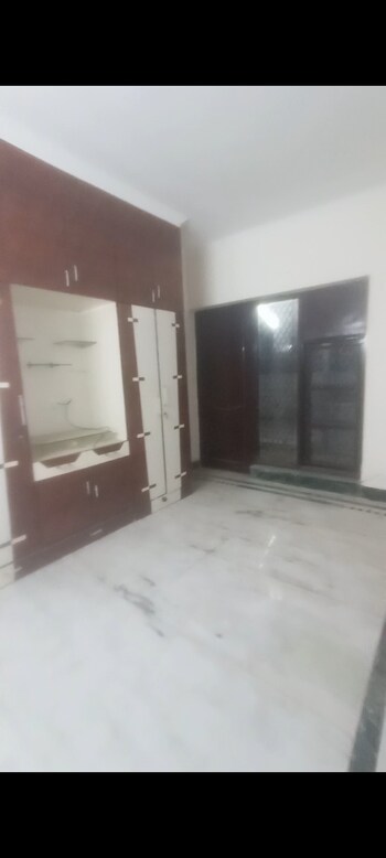 3.5 BHK Builder Floor for Sale in Vikas Puri, Delhi