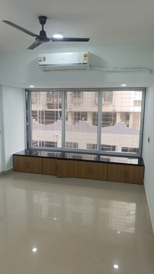 2 BHK Apartment For Rent in HDIL Dheeraj Diamond, Malad West