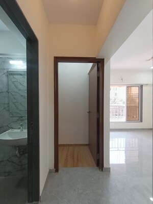 Room in 1 BHK Apartment at Neelam CHS Dahisar, Dahisar West – for Rent