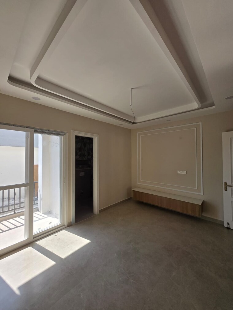 Room, sahastradhara road 5 Bedroom 161 Sq.Yd. Independent House In Sahastradhara Road Dehradun 10777666