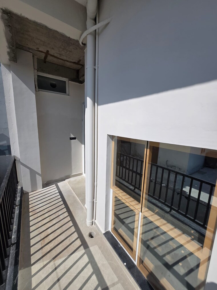 Balcony, sahastradhara road 5 Bedroom 161 Sq.Yd. Independent House In Sahastradhara Road Dehradun 10777666
