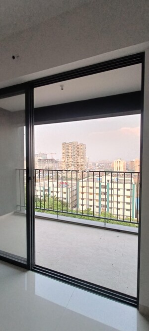 Room in 2 BHK Apartment at Manav La Centra, Tathawade – for Rent