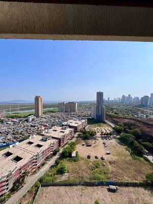 Swimming Pool in 3 BHK Apartment at Dosti Eastern Bay, Wadala – for Rent