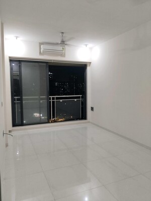 Room in 2 BHK Apartment at Sugee Paavan, Matunga East – for Rent