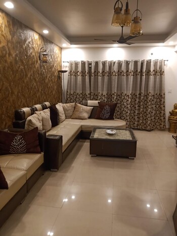 6+ BHK Villa for Sale in Sector 39, Noida