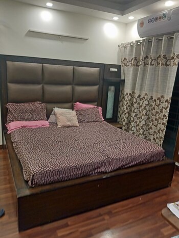6+ BHK House for Sale in Sector 39, Noida