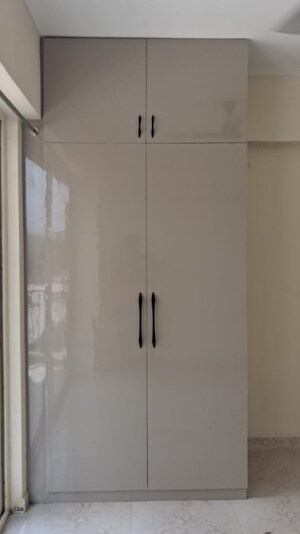 Room in 2 BHK Apartment at MRG The Meridian, Sector 89 – for Rent