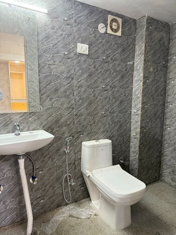 1 RK House for Rent in Kalkaji, Delhi