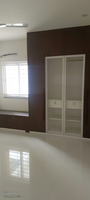 Room in 3 BHK Apartment at My Home Sayuk, Tellapur – for Rent