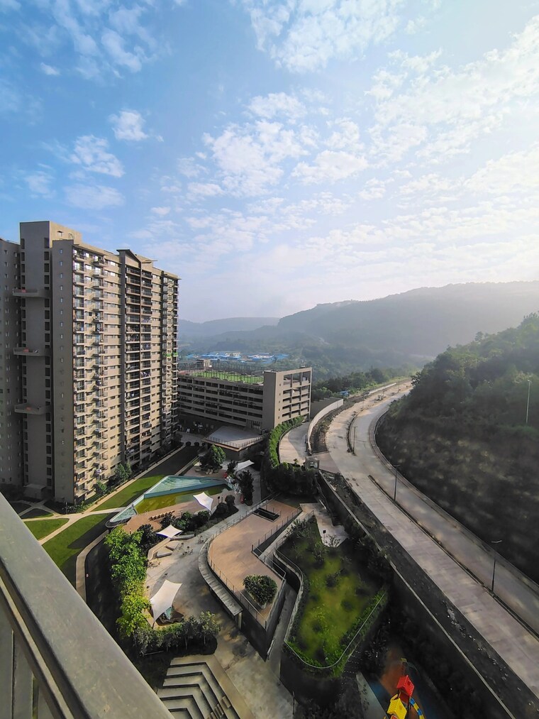 Cover Image, shapoorji-pallonji-vahana-yahavi-phase-1 3 Bedroom 1011 Sq.Ft. Apartment In Bavdhan Pune 10778252