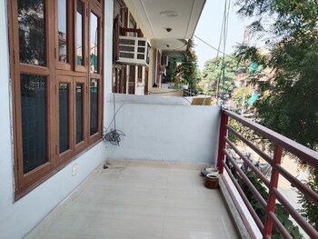 2 BHK Villa for Rent in Sector 22, Gurgaon