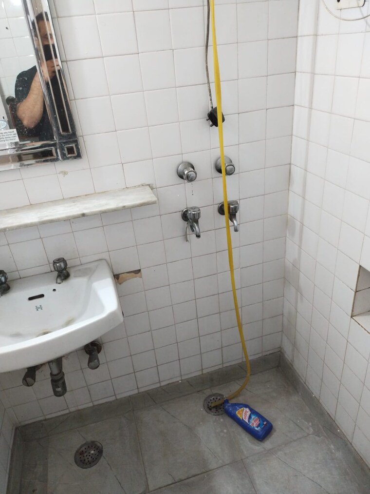 Bathroom, apex-anuradha-apartments 3 Bedroom 1300 Sq.Ft. Apartment In Paschim Vihar Delhi 10778507
