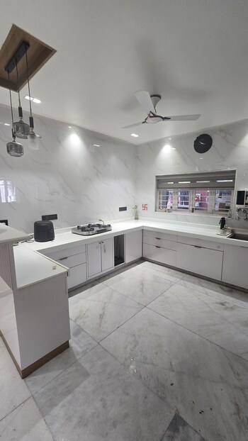 3 BHK Flat for Rent in Navrangpura, Ahmedabad