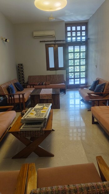 3 BHK Builder Floor for Rent in Greater Kailash I, Delhi