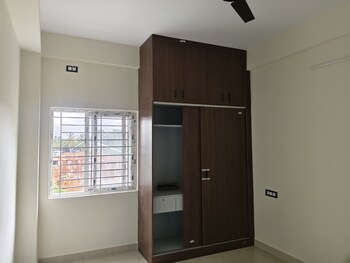 1 BHK Builder Floor for Rent in Yemalur, Bangalore