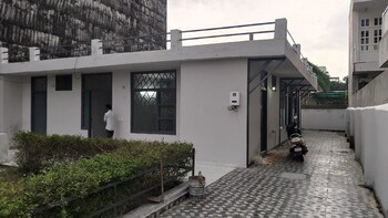 RWA Apartments Sector 41