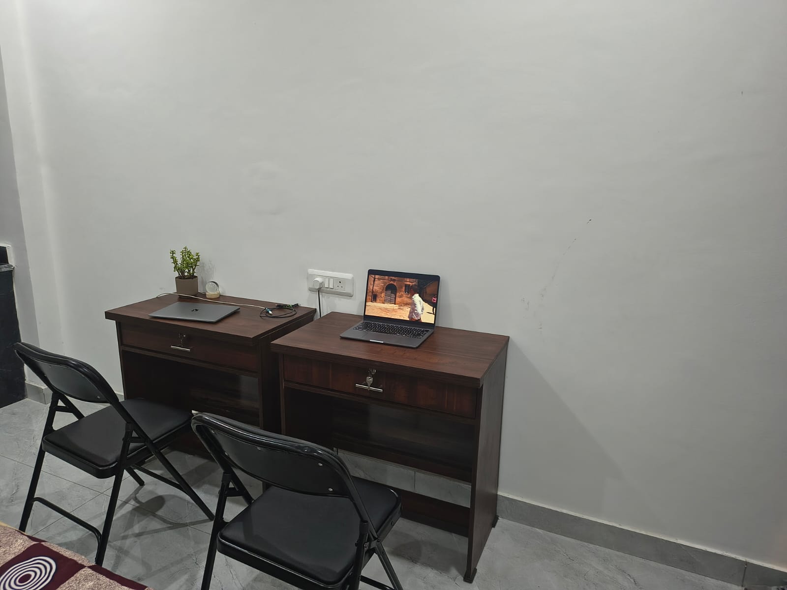 Adved Luxury pg for Boys & Girls, Hostels in Sector 135, Noida - 10782623