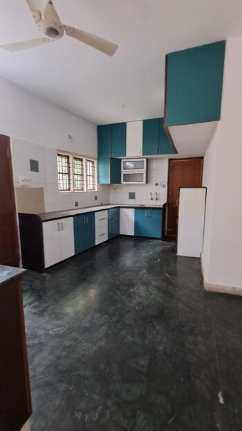 2.5 BHK Flat for Rent in Jayanagar, Bangalore
