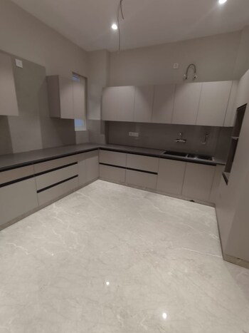 3 BHK Builder Floor for Sale in Paschim Vihar, Delhi