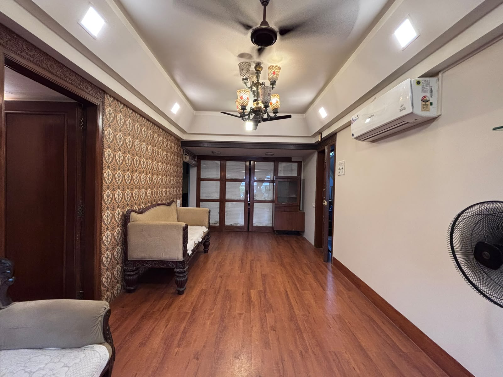 Rental 2.5 Bedroom 1200 Sq.Ft. Apartment in Oberoi Springs, Andheri ...