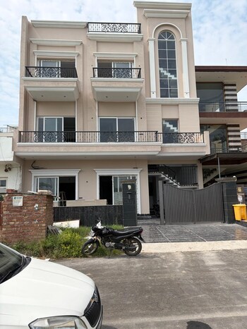 6 BHK House for Sale in Sector 82, Mohali