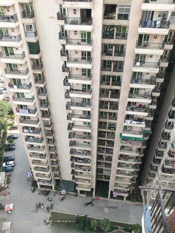 Gaur City 2 - 12th Avenue