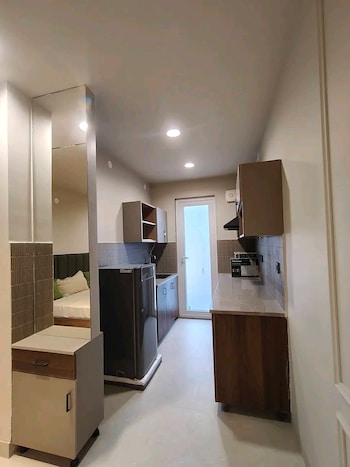 2 BHK Builder Floor for Rent in Chattarpur, Delhi
