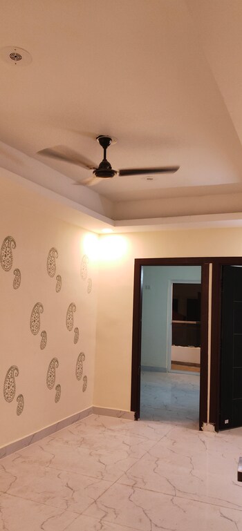 2 BHK Builder Floor for Rent in Sarfabad Village, Noida