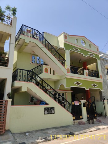 6 BHK Builder Floor for Sale in Nri Layout, Bangalore