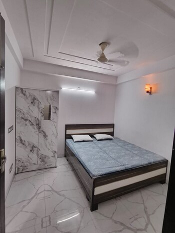 1 BHK Flat for Rent in Panchsheel Vihar, Delhi