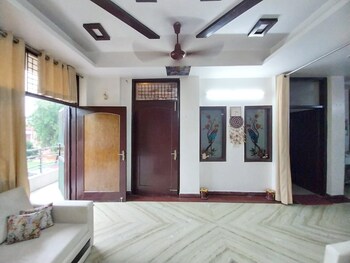 3 BHK Builder Floor for Rent in Rajendra Nagar Sector 3, Ghaziabad