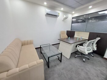 Office Space in IT/SEZ for Rent in Sector 63, Noida
