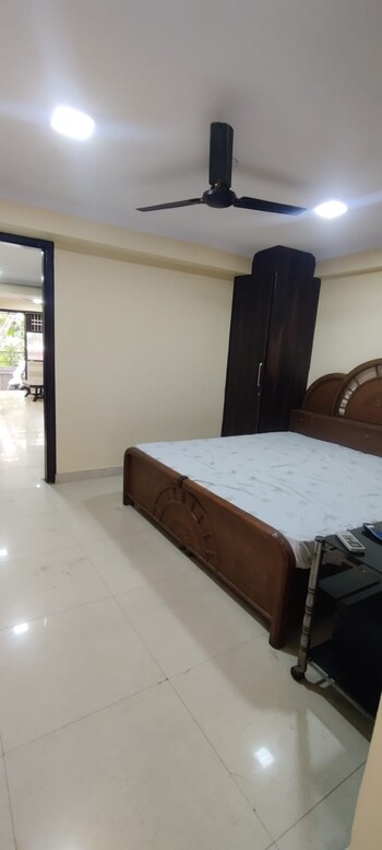 1 RK Builder Floor for Rent in Shiv Nagar, Delhi