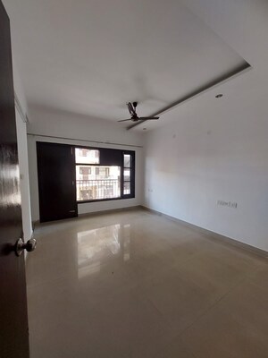 Room in 3 BHK Apartment at Nagla Road – for Sale