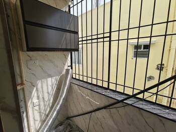 1 BHK Builder Floor for Rent in Yemalur, Bangalore